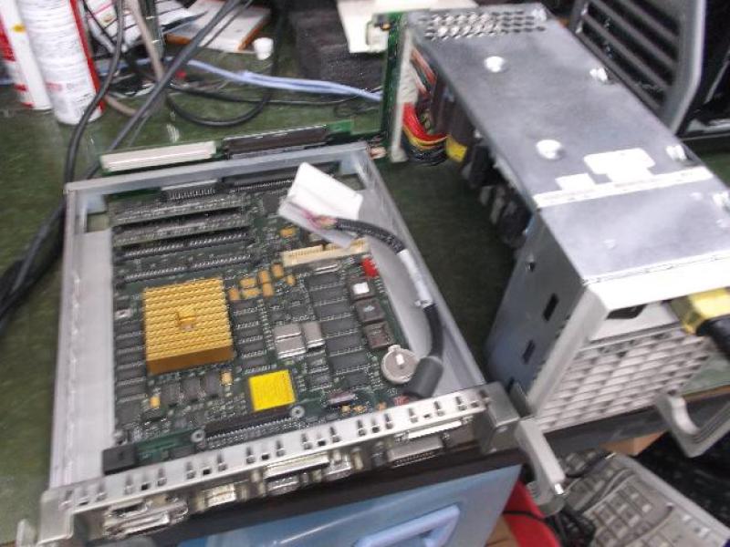 研究用PC（HP 9000 700i）の故障修理・延命実績の画像6