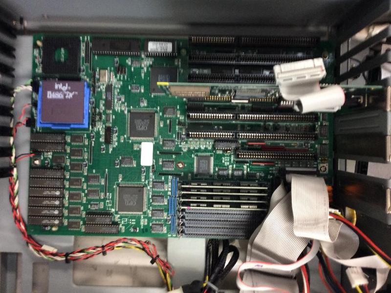 旧OSで稼働する業務用PCをマザーボード交換で延命の画像3