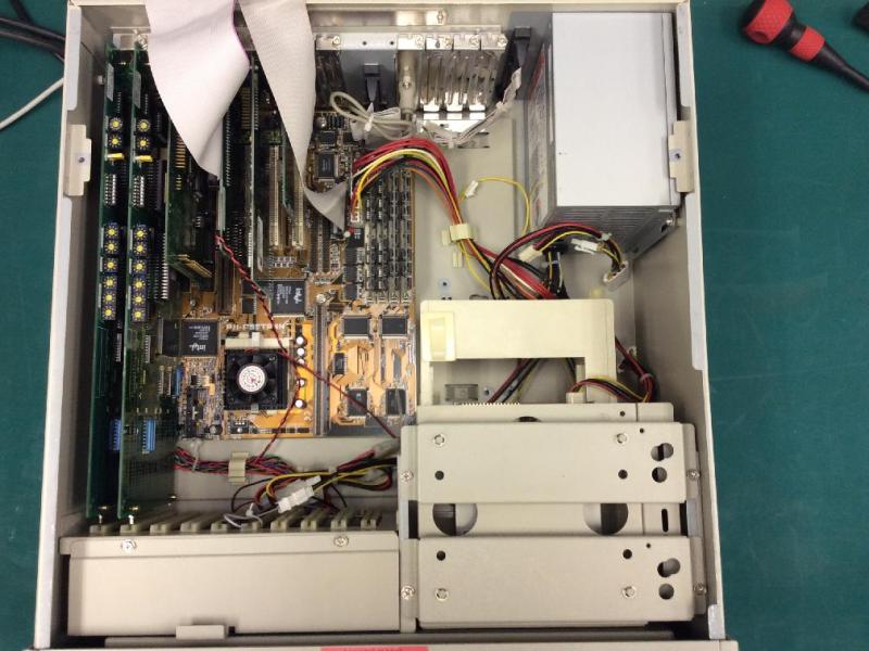 工場で利用されるWindowsNT搭載の産業用PCの延命修理の画像5