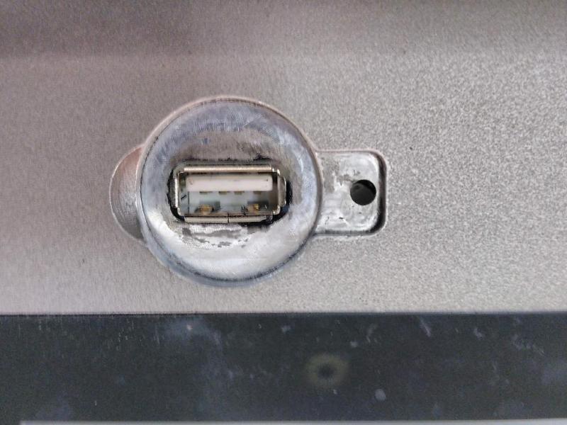 社会インフラ停止の危機！電波塔の制御PC、他社修理で悪化した「警報の赤」を“米粒大の部品”特定で復旧！の画像5