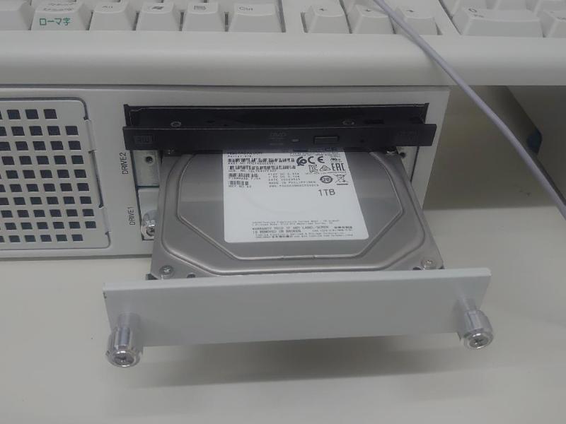 FAパソコンのRAID1構成HDDの故障からの交換および再構築の画像2
