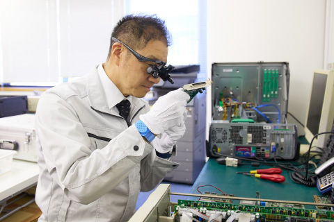 理論に基づいた確かな修理技術